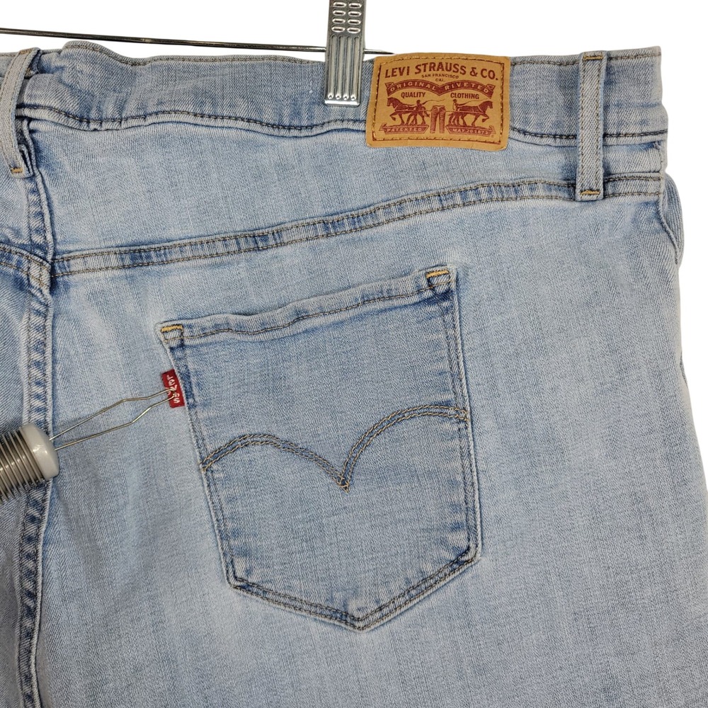 Levi Strauss & Co 311 Shaping Skinny Capri Womens 24W Light Blue Denim - Picture 5 of 10